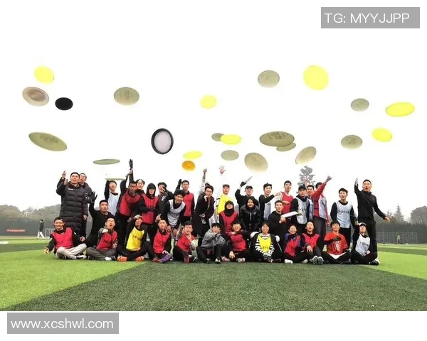 南京飞盘队与重庆飞盘队赛后复盘分析团队配合与战术执行的关键要素 南京飞盘队与重庆飞盘队赛后复盘分析团队配合与战术执行的关键要素