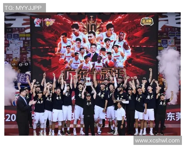 广州篮球队荣登篮球配合排行榜首位展现团队默契与实力 广州篮球队荣登篮球配合排行榜首位展现团队默契与实力