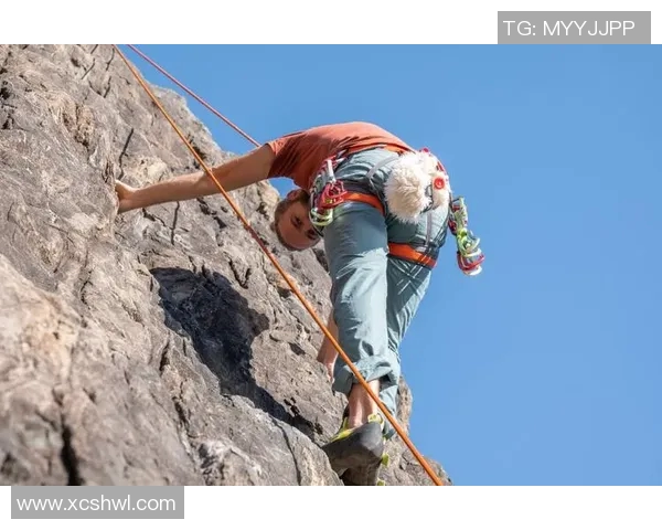 广州攀岩队技术提升之路:探索攀岩技巧与训练方法的深入分析 广州攀岩队技术提升之路:探索攀岩技巧与训练方法的深入分析