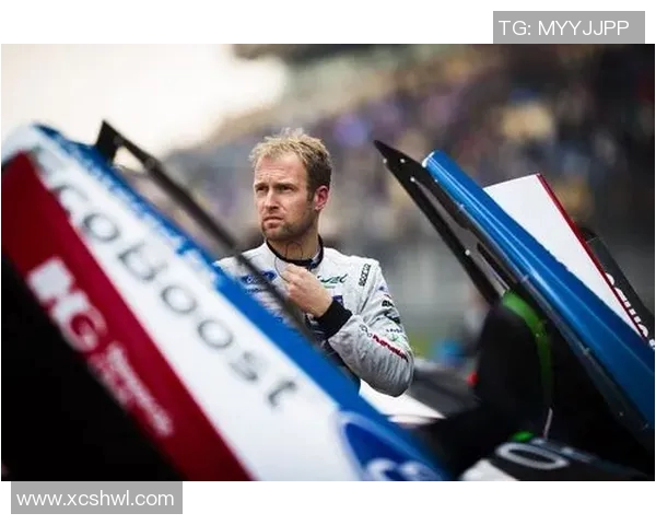 武汉飞盘队在世界攀岩锦标赛中的耐力表现引发热议与关注 武汉飞盘队在世界攀岩锦标赛中的耐力表现引发热议与关注